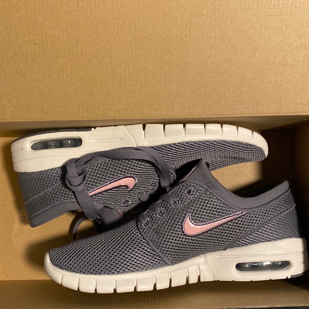 New Nike Janoskis